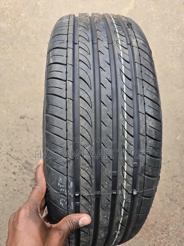 215/60r16 Zextuar Tyre - thumbnail 2