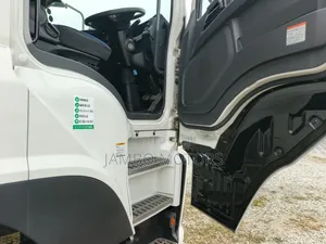 Isuzu Giga