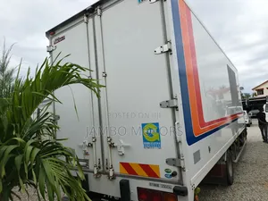 Isuzu Forward 2019 White