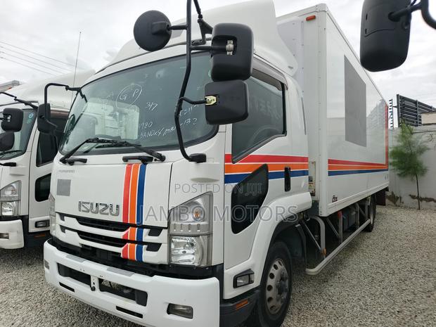 Isuzu Forward 2019 White - thumbnail 8