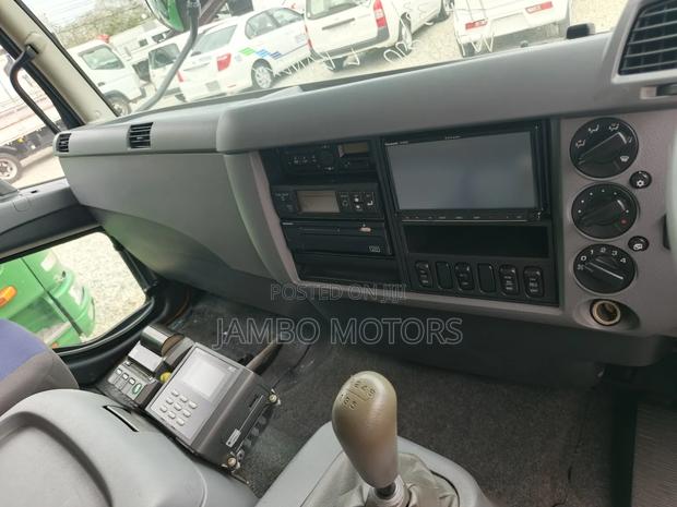 Isuzu Forward 2019 White - thumbnail 10