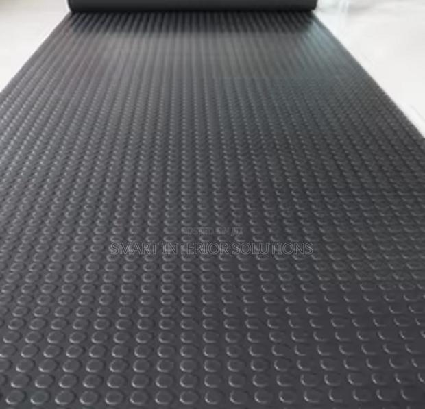 Commercial Antislip Coin Carpet
