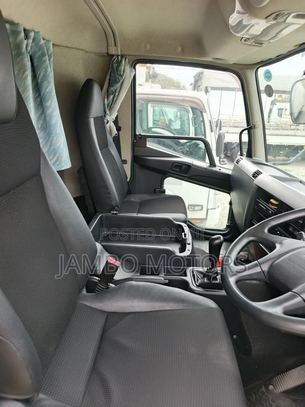 Mitsubishi Fuso Fighter - thumbnail 9