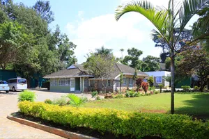 Quiet Serene Office in Garden Estate – Limited Units Left