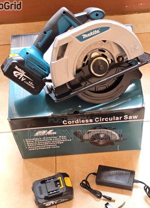 Makita 9" Cordless Circular Saw - thumbnail 2