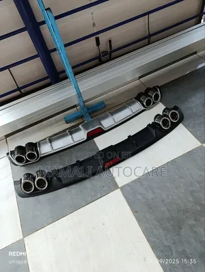 Sporty Car Rear Diffuser Double Exhaust Design Universal Fit