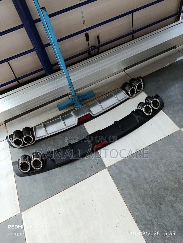 Sporty Car Rear Diffuser Double Exhaust Design Universal Fit
