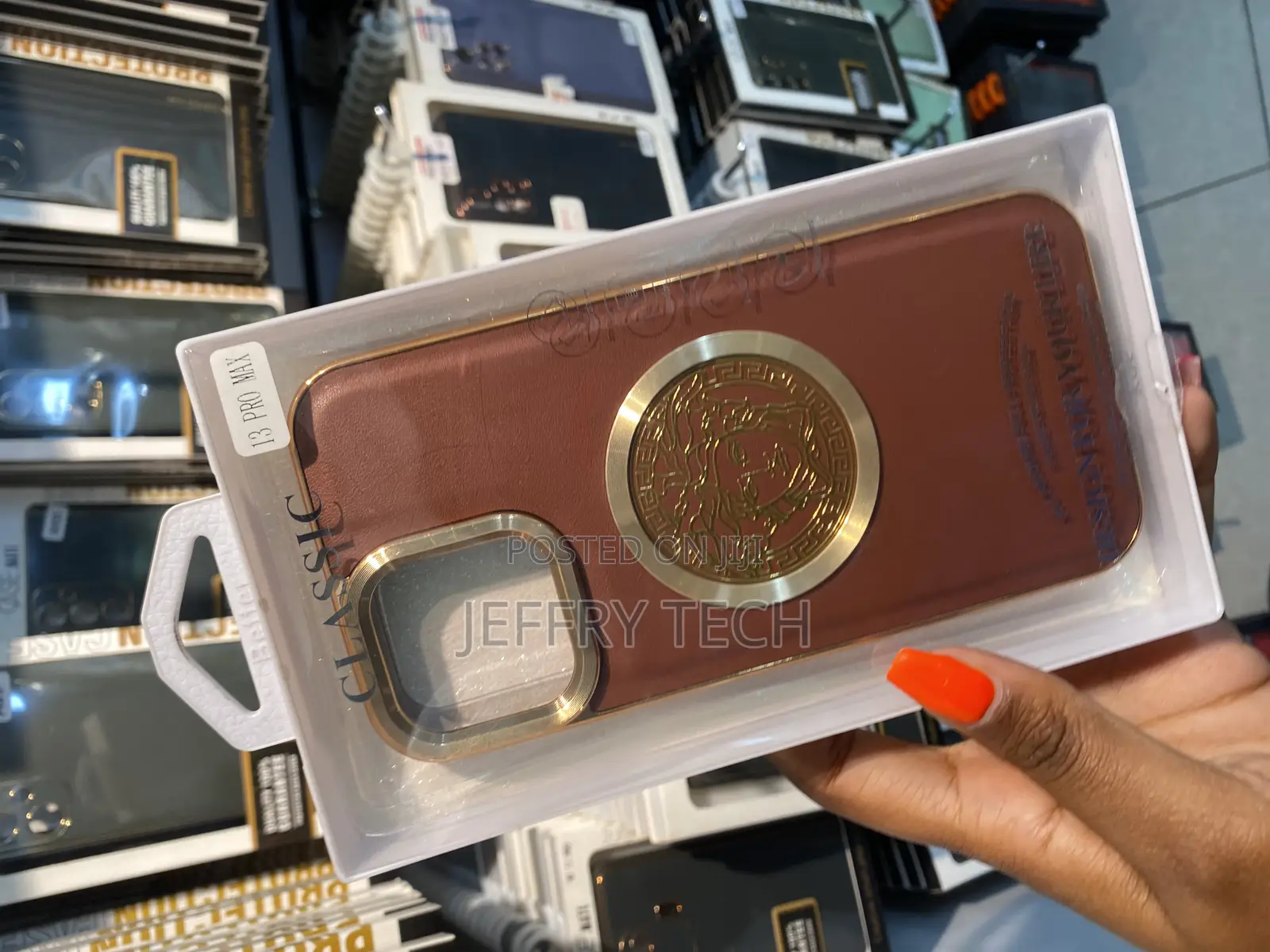 Plastret Custom Cover Versace Logo for iPhone 13 Pro Max