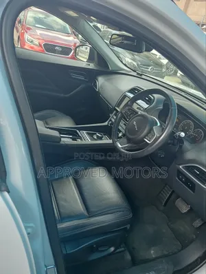 Jaguar F-Pace 2018 White