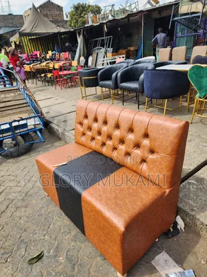 4ft Restaurant And Bar Couches