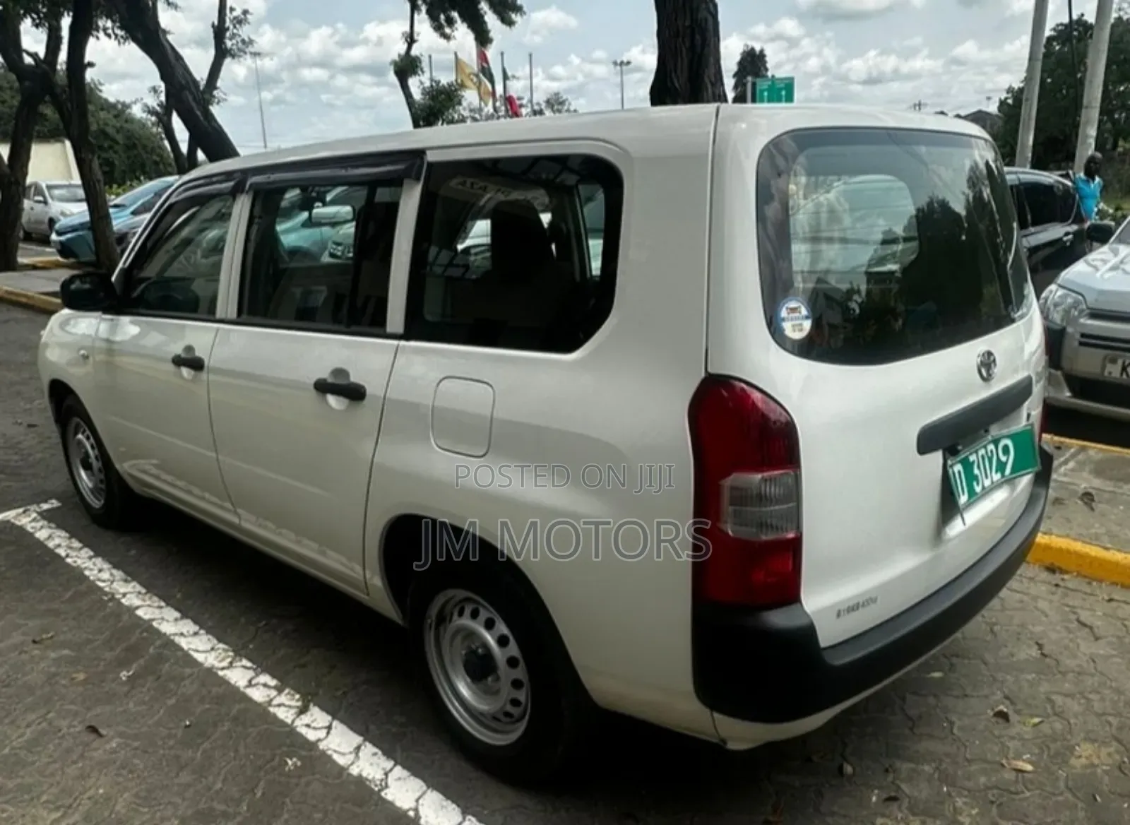 Toyota Probox 2018 Silver
