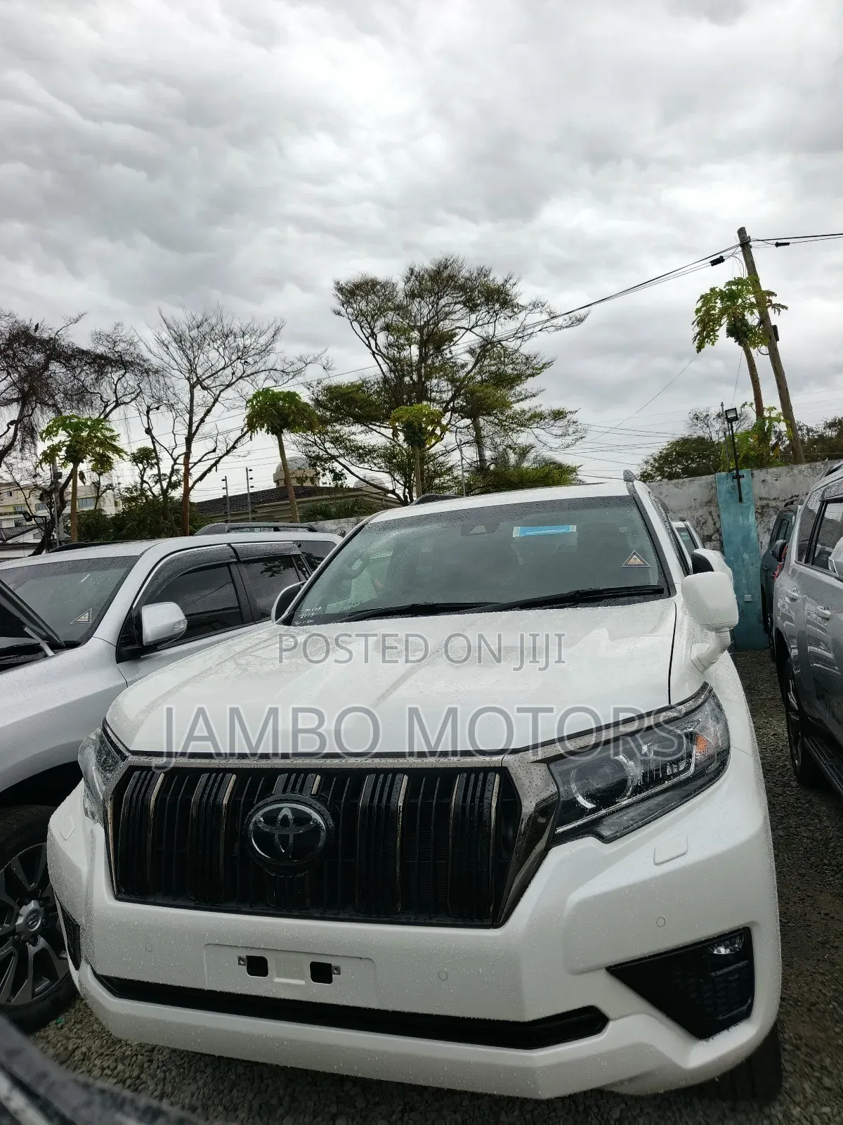 Toyota Land Cruiser Prado 2.8 2022 White