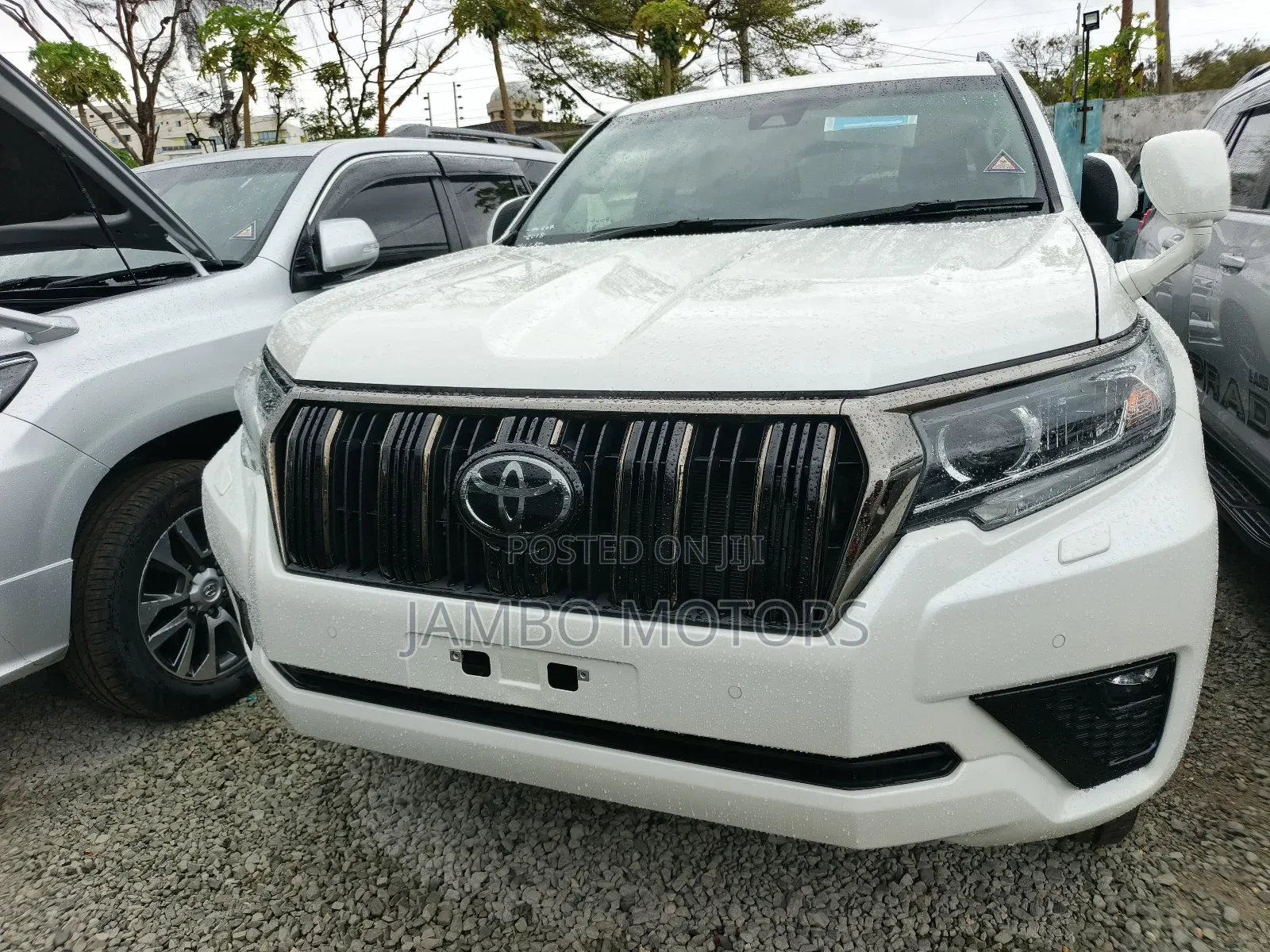 Toyota Land Cruiser Prado 2.8 2022 White