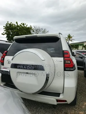 Toyota Land Cruiser Prado 2.8 2022 White