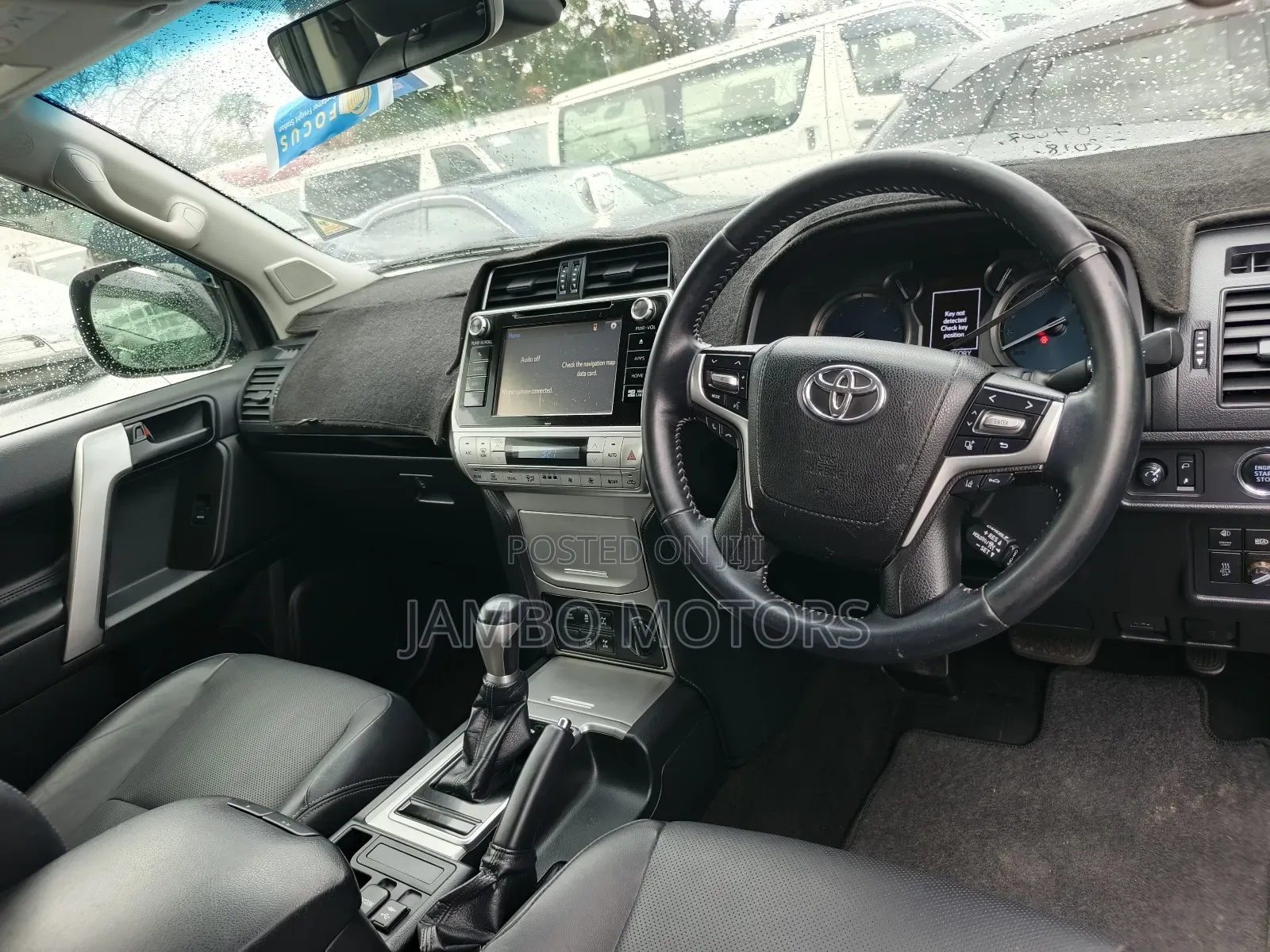 Toyota Land Cruiser Prado 2.8 2022 White