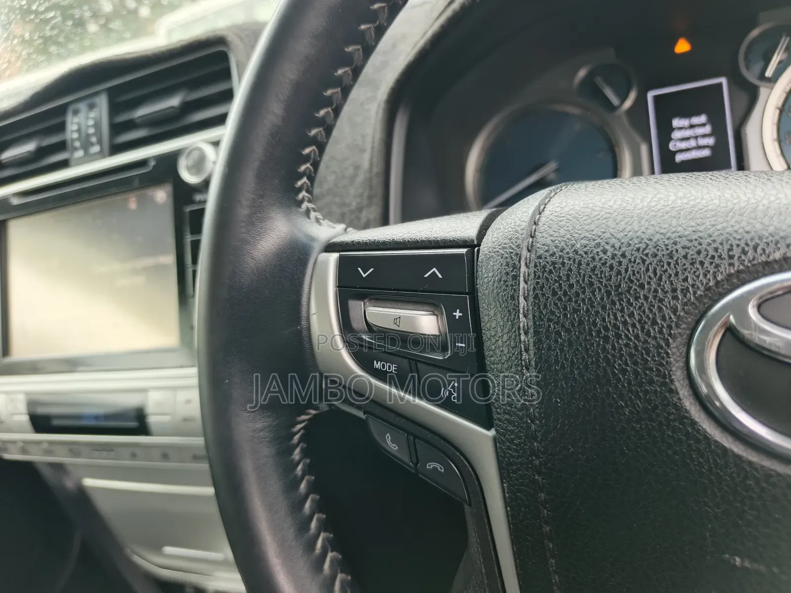 Toyota Land Cruiser Prado 2.8 2022 White