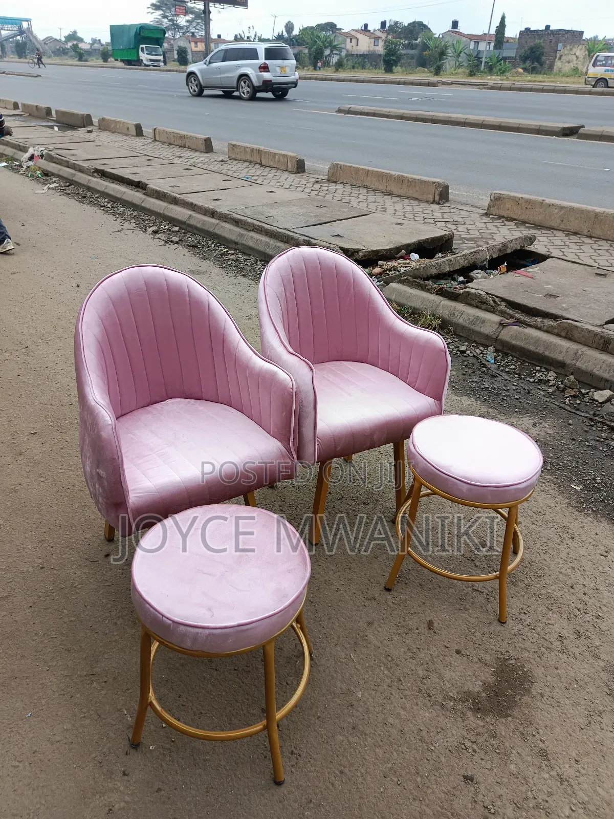 2 Manicure Client Seats and 2 Technician Stools 