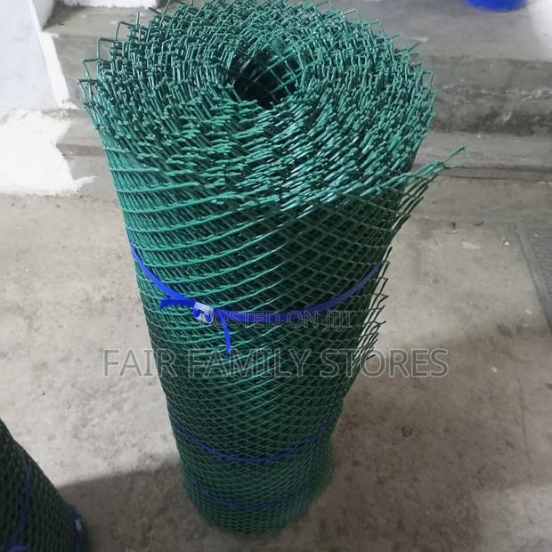 Chicken Plastic Mesh 25 Meters Roll - main view