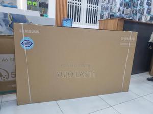 65 Inch Class Crystal Uhd Du8000 - thumbnail 2