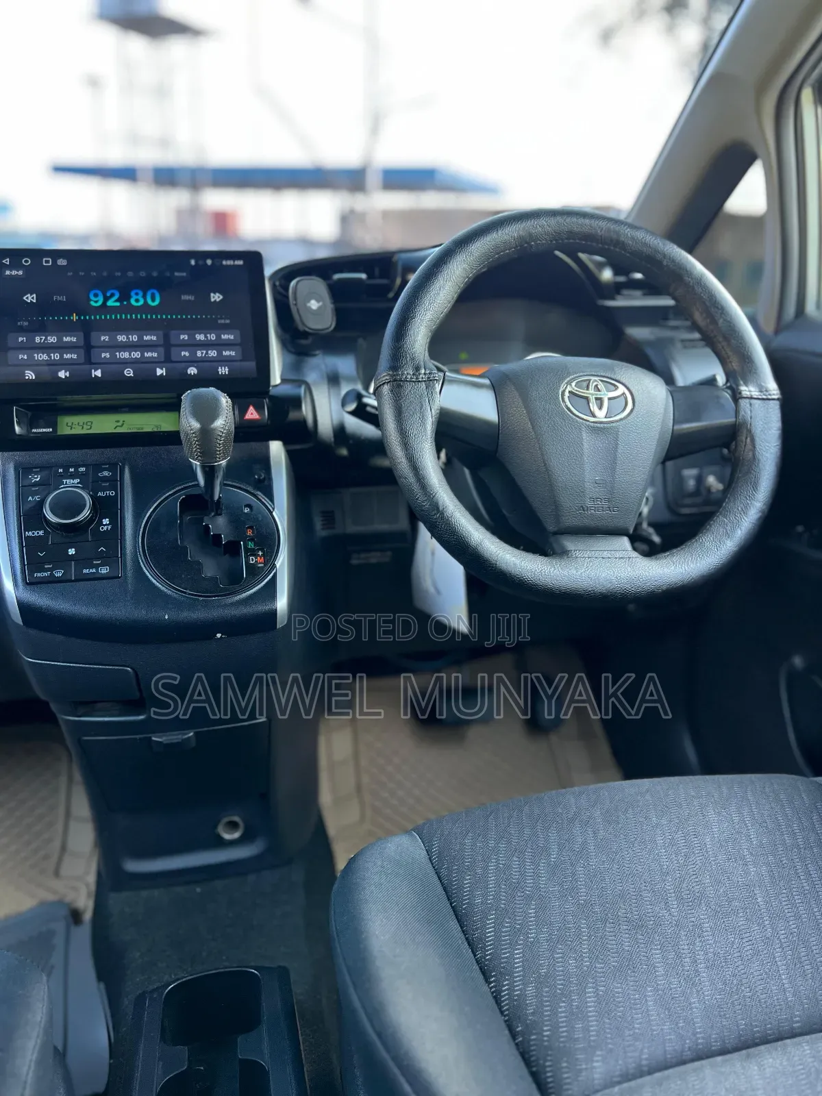Toyota Wish 2012 Silver