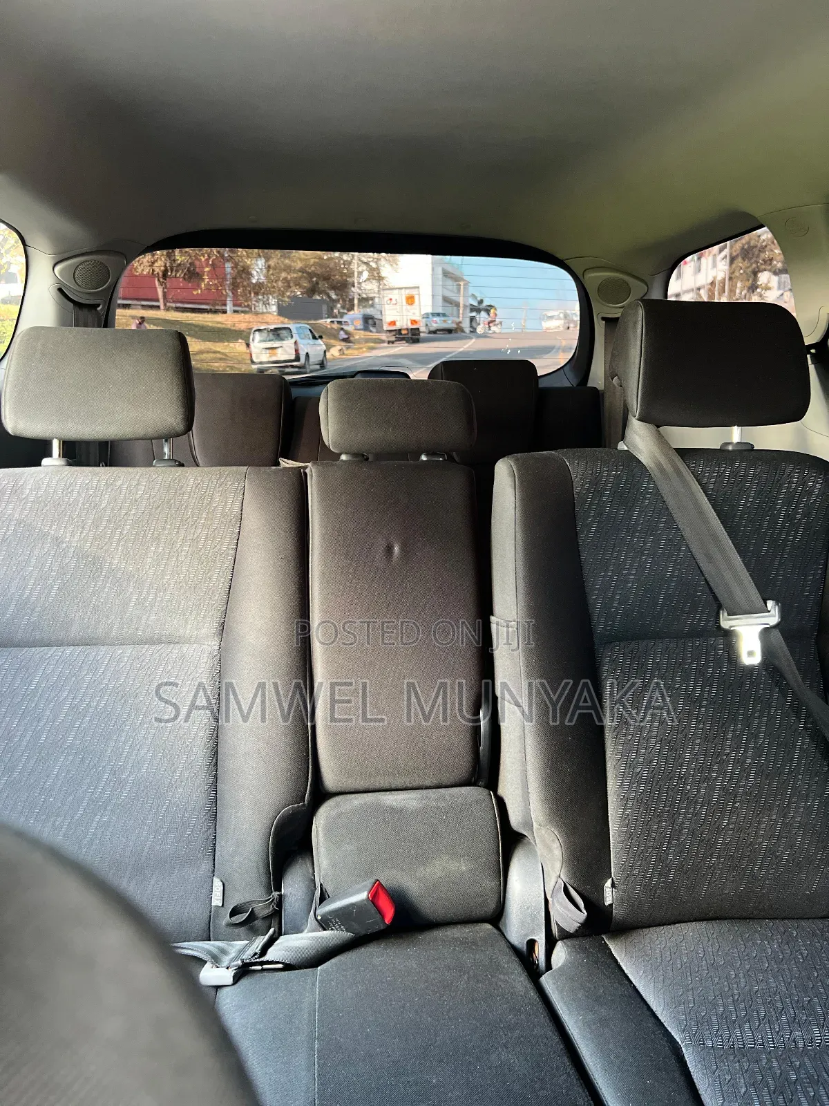 Toyota Wish 2012 Silver