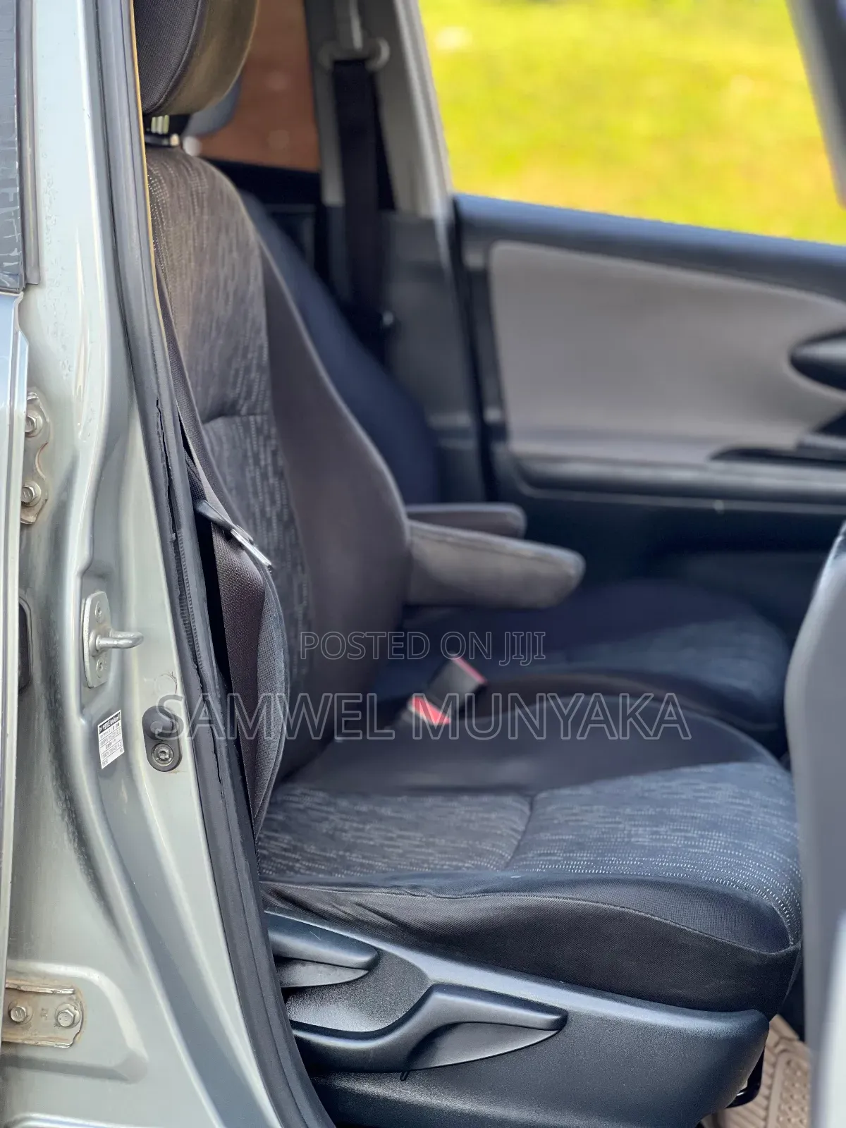 Toyota Wish 2012 Silver
