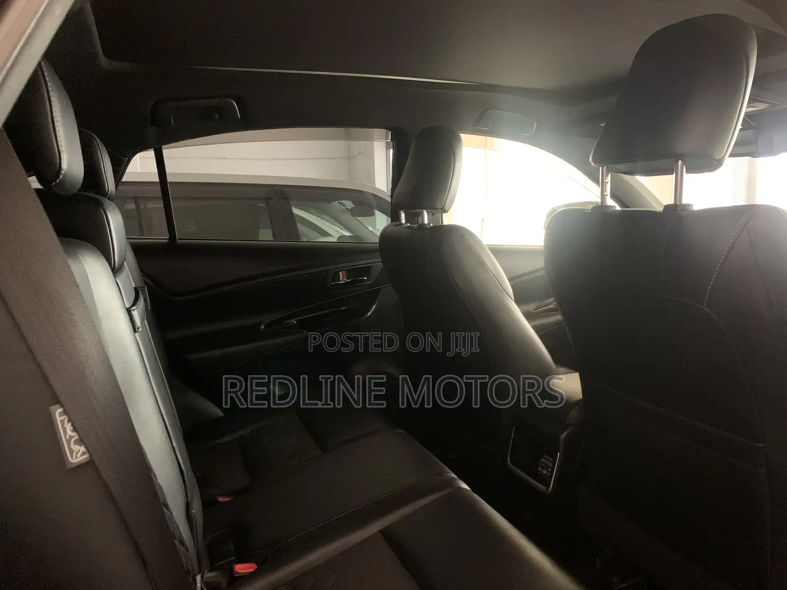 Toyota Harrier 2.0 2018 Black