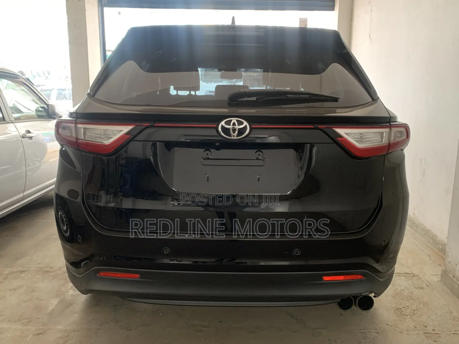 Toyota Harrier 2.0 2018 Black
