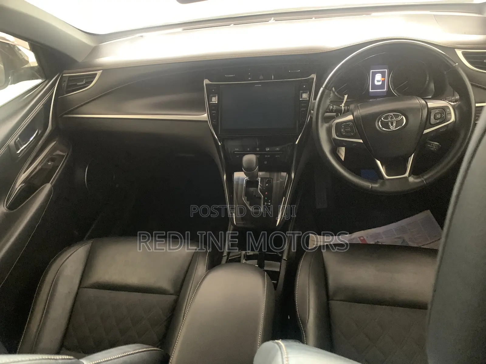 Toyota Harrier 2.0 2018 Black