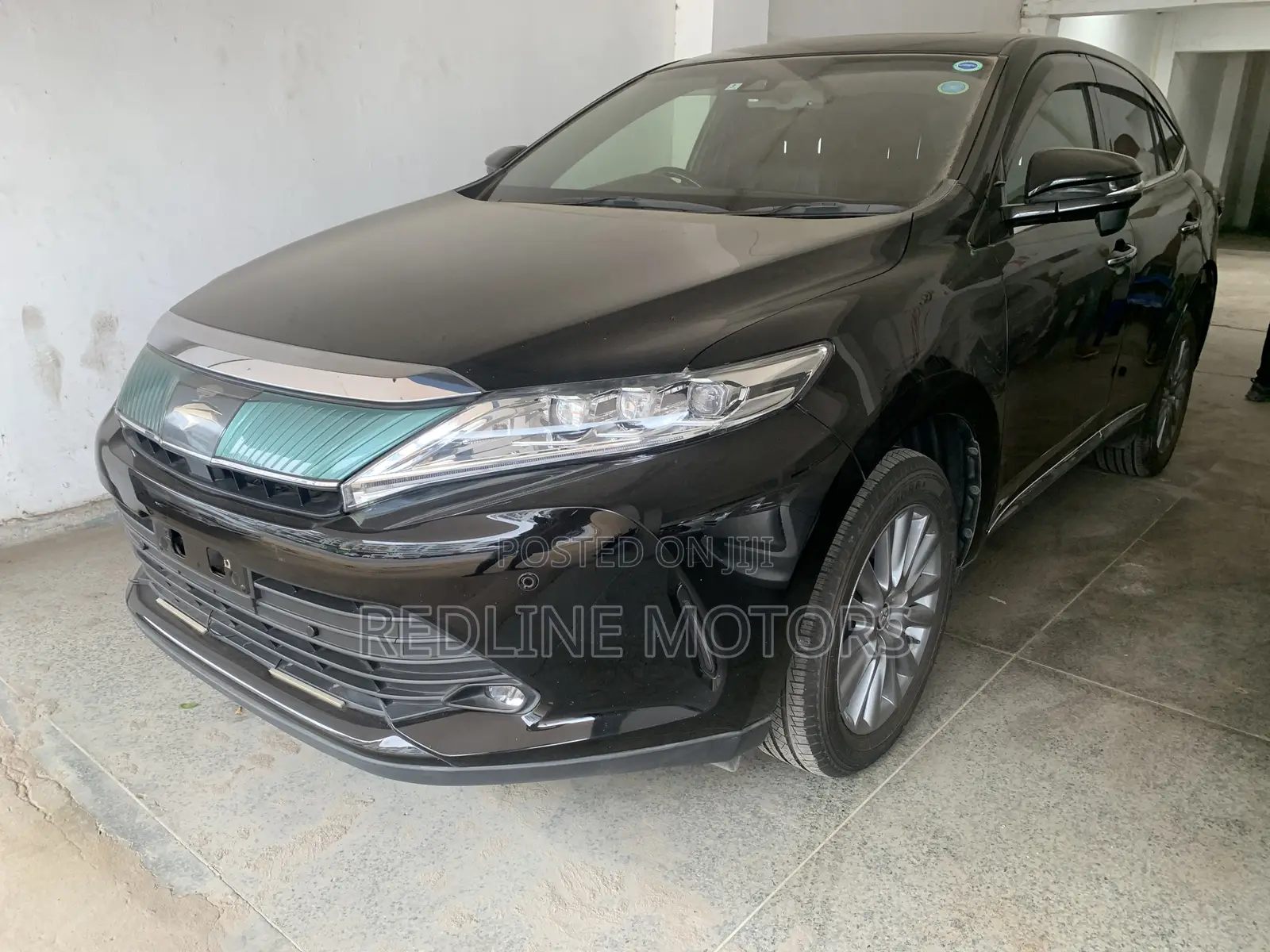 Toyota Harrier 2.0 2018 Black