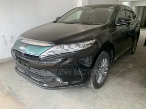 Toyota Harrier 2.0 2018 Black