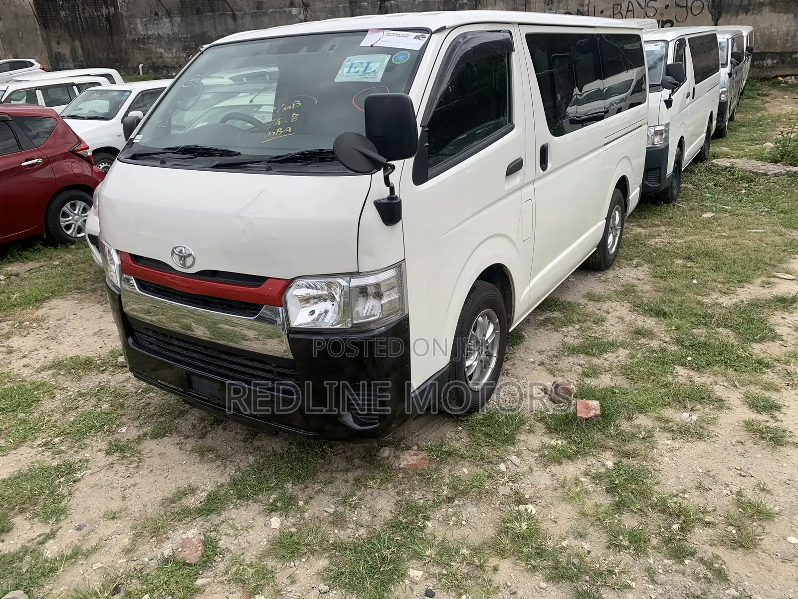 Toyota HiAce 2018 Off white