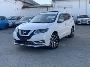 Nissan X-Trail 2.0 Petrol AWD 2018 Pearl