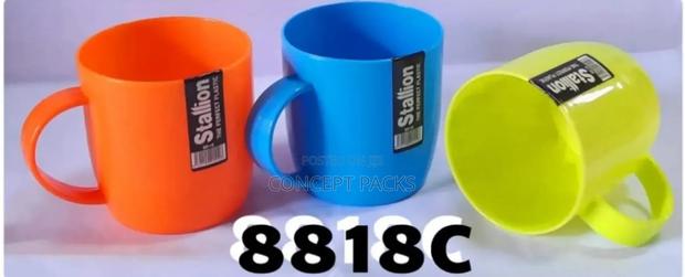 120pcs Plastic 330ml Stallion 8818 Mug