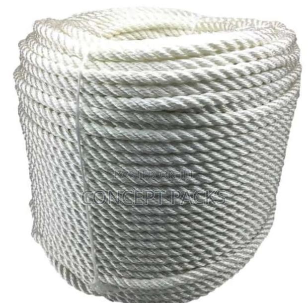 20mm X 200mtrs White Nylon 3 Strand Rope - thumbnail 2