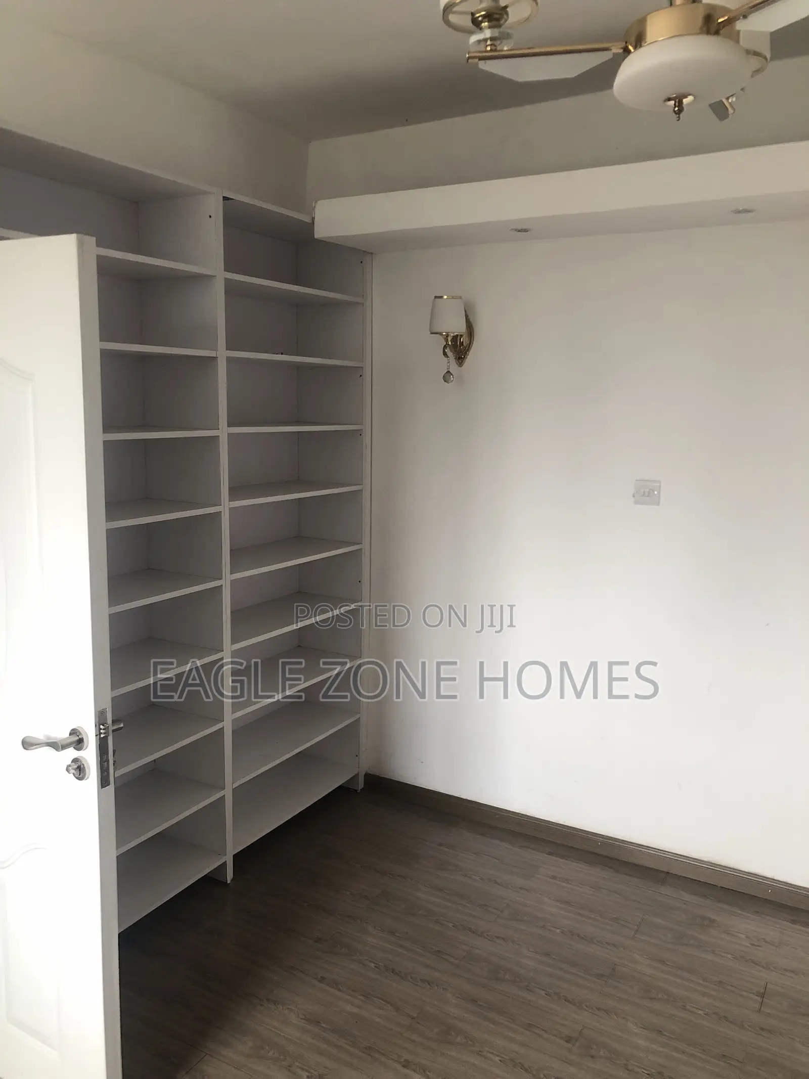 3bdrm Apartment in Rhapta Road for rent