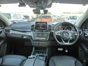 Mercedes-Benz GLE-Class GLE 350d 4MATIC 2018 Silver