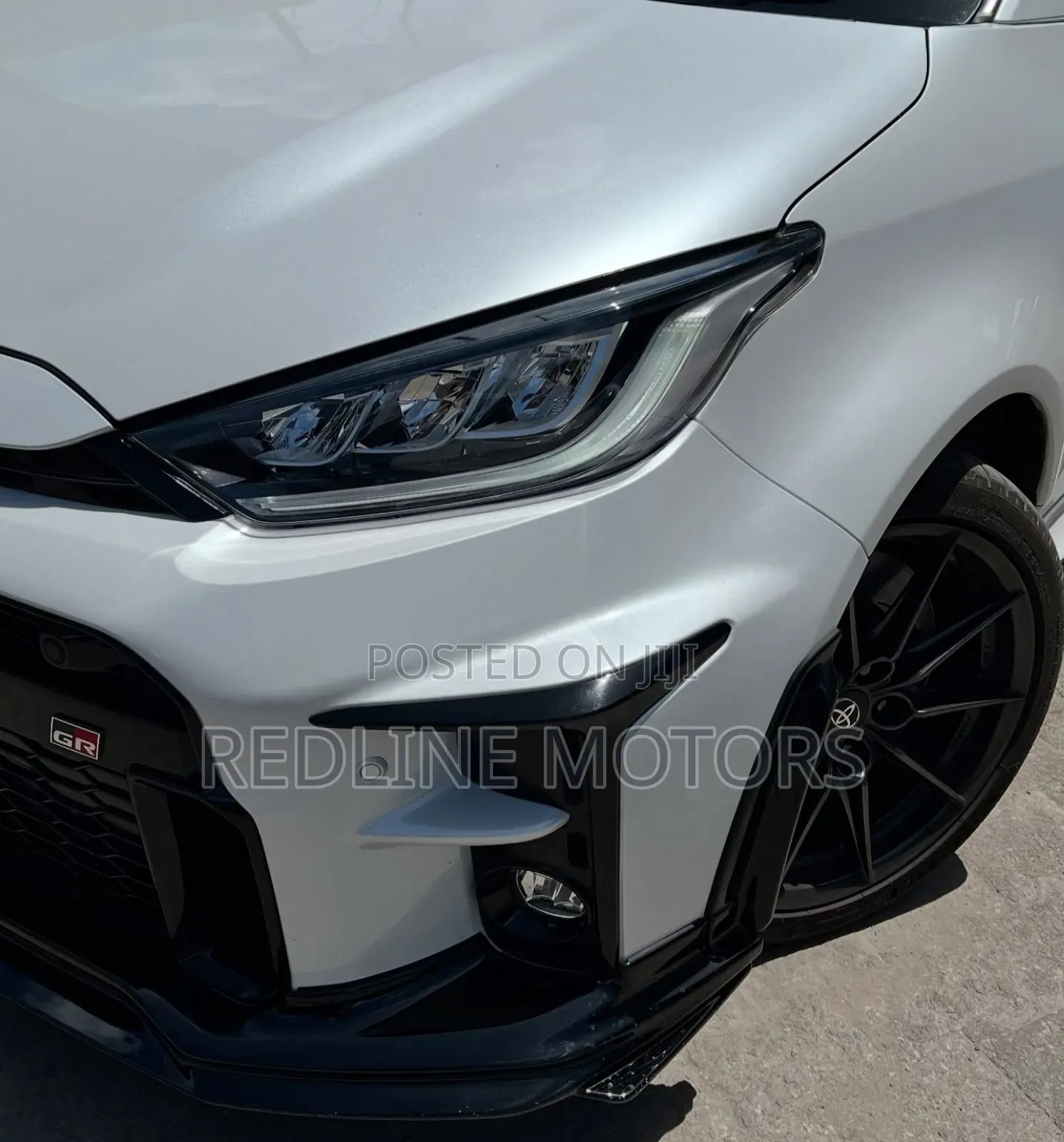 Toyota Yaris L Hatchback 5dr 2018 White