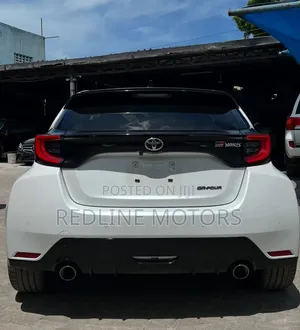 Toyota Yaris L Hatchback 5dr 2018 White