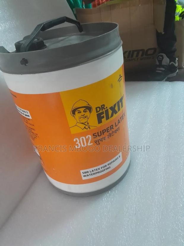 Dr Fixit Super Latex Admixture - main view