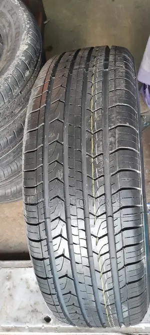 235/65r18 Centara