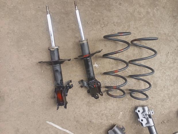 Nissan Sunny Front Shocks