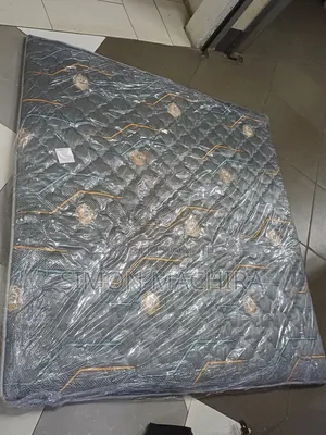 Queen Size Foam Mattress Topper 6*6