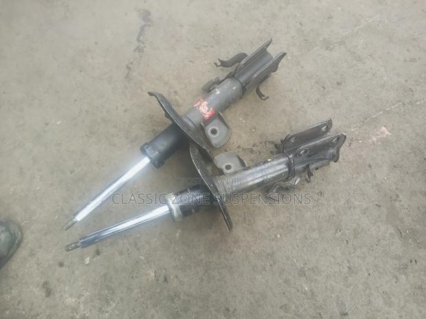 Nisan Bluebird Silphy Shocks - main view