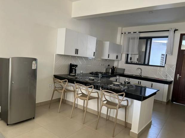 2bedroom Beachfront Apartment in Nyali - thumbnail 2