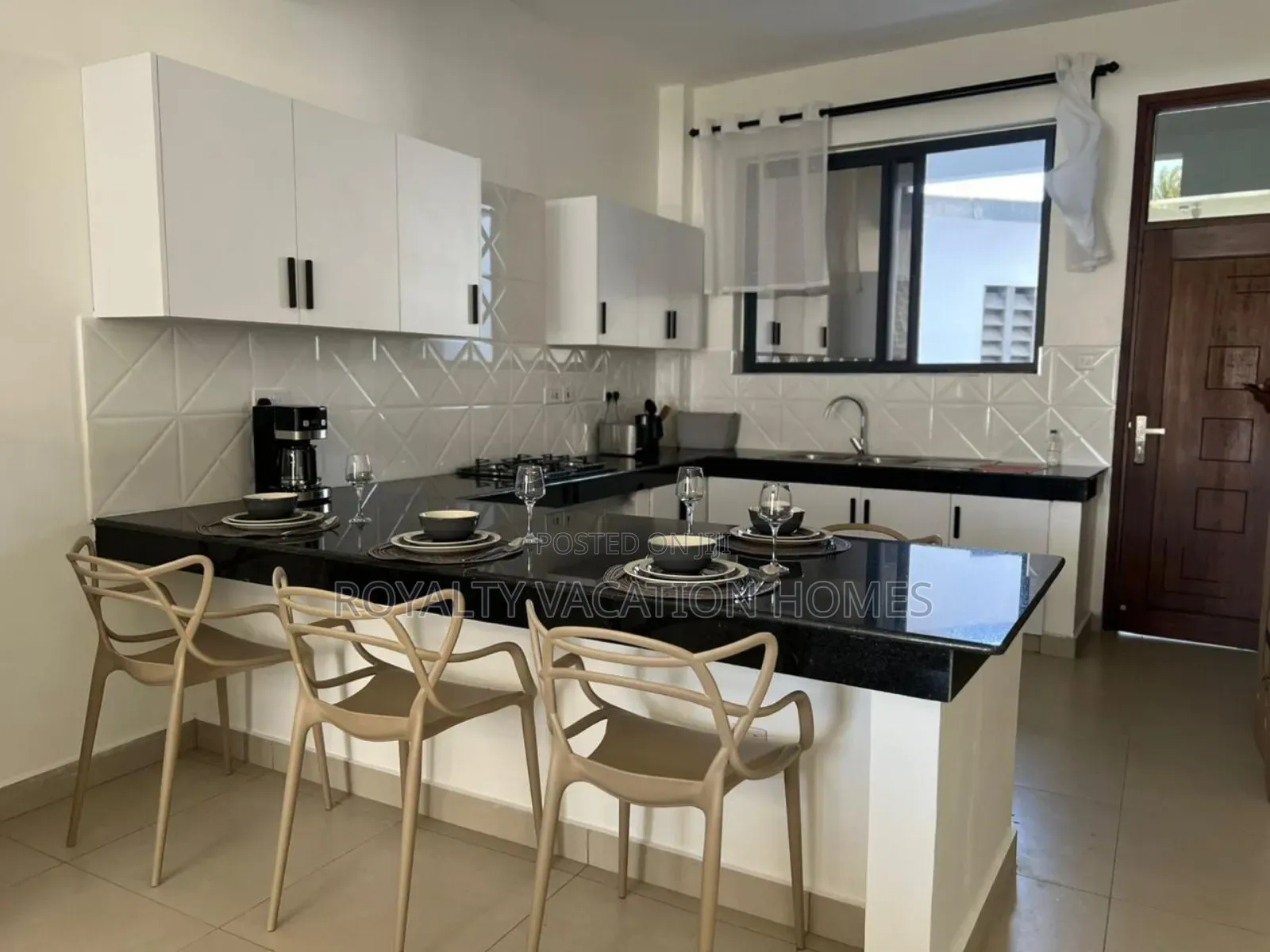 2bedroom Beachfront Apartment in Nyali