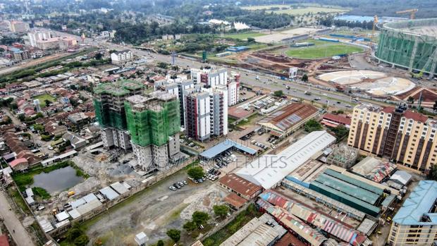 1/8 Race Course Talanta Stadium - main view