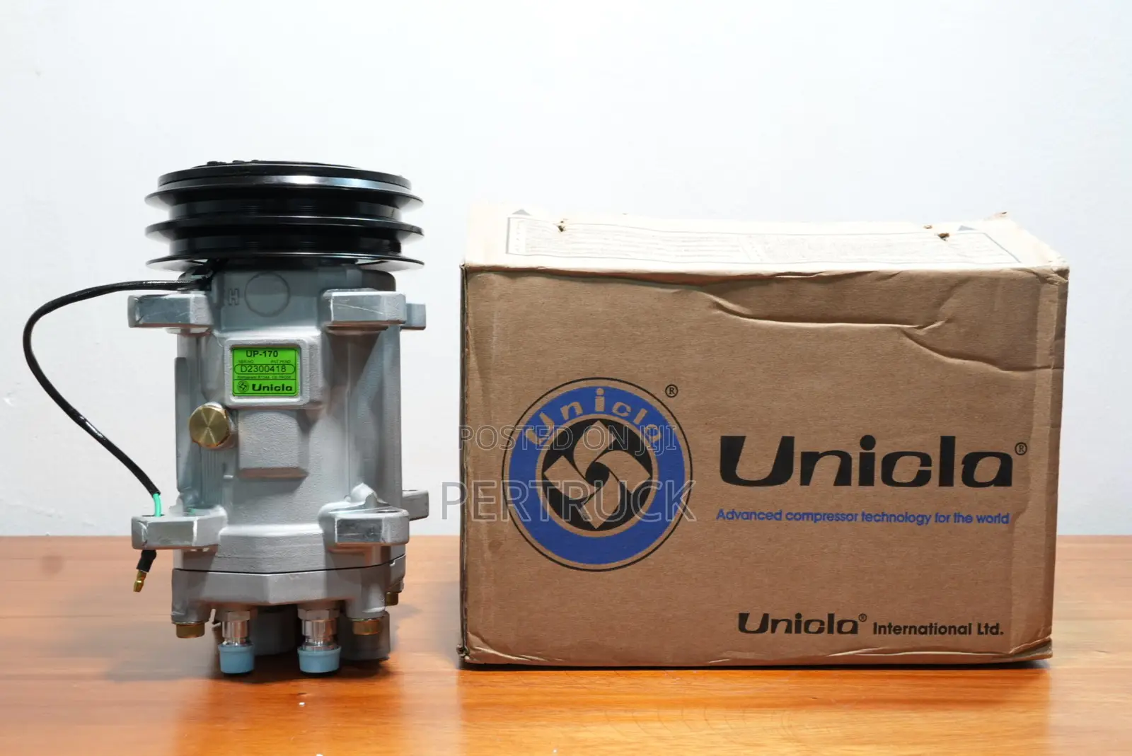Unicla Up170(21002-10415) 107899 Ac Compressor for Truck Tractor(R134a