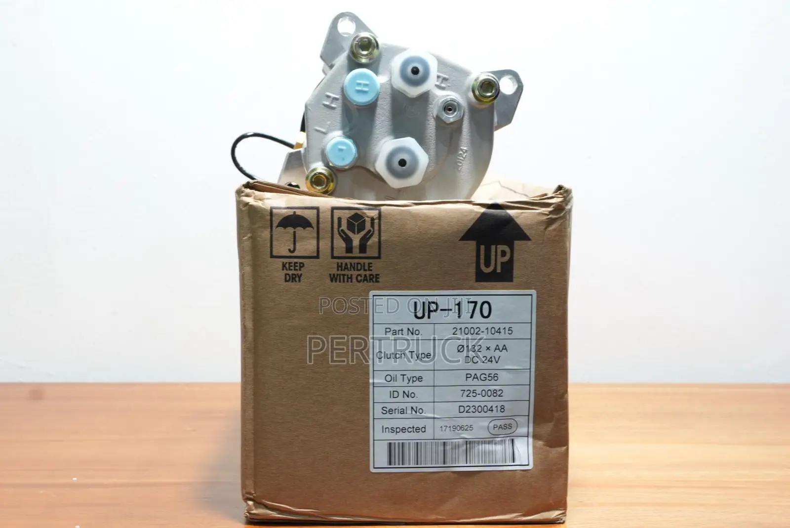 Unicla Up170(21002-10415) 107899 Ac Compressor for Truck Tractor(R134a
