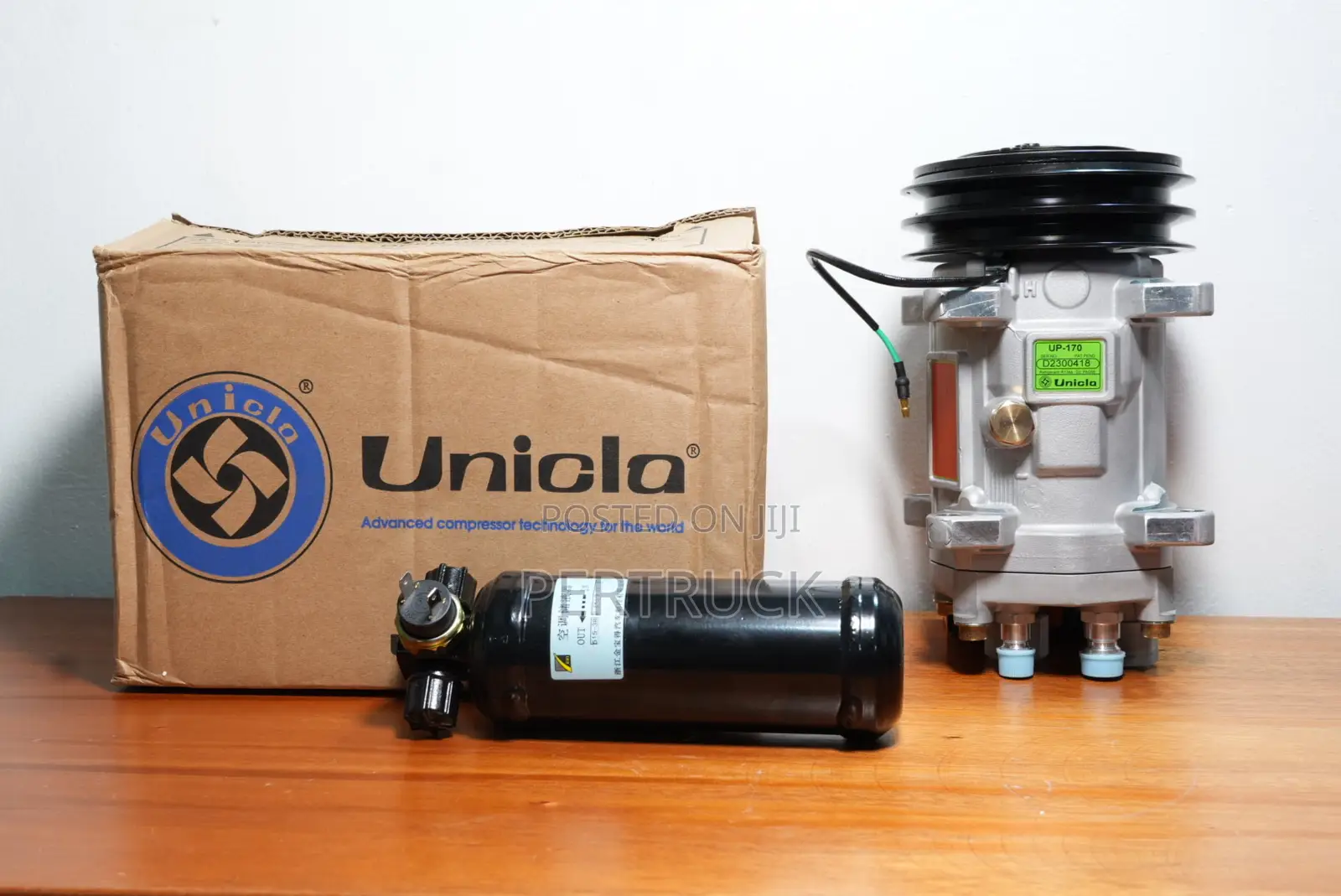 Unicla Up170(21002-10415) 107899 Ac Compressor for Truck Tractor(R134a